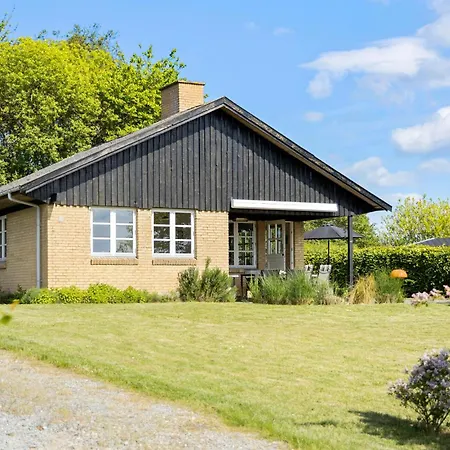 Prázdninový dům 3 Bedroom Awesome In Brenderup Fyn
